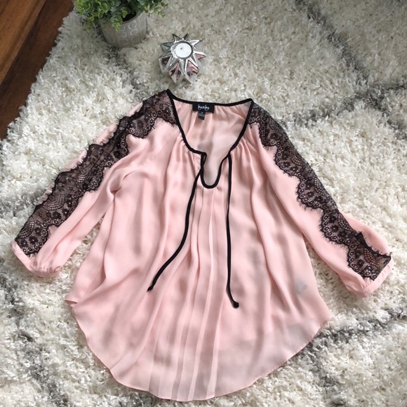 Tops - *❤️ LAST CALL!!* Blush pink blouse